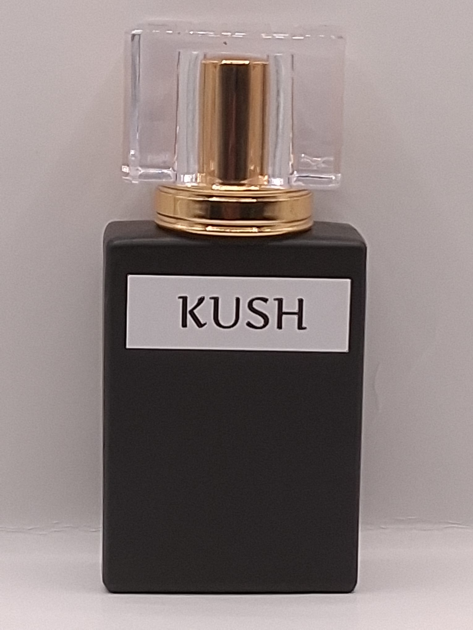 Deluxe Perfume Collection – Premium Long-Lasting Fragrance
