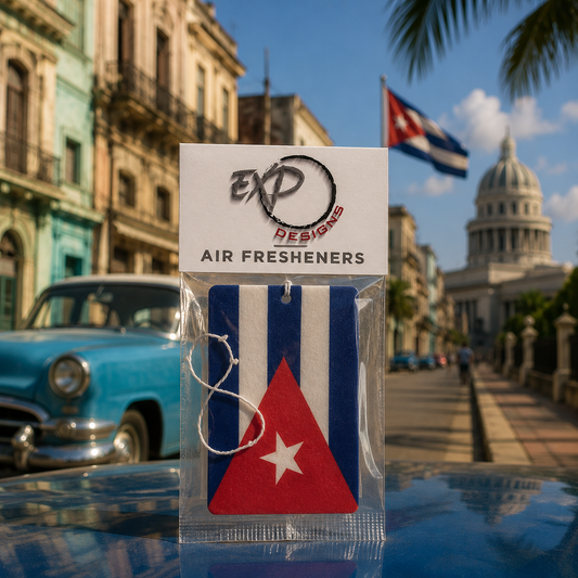 Ambientador con la bandera cubana